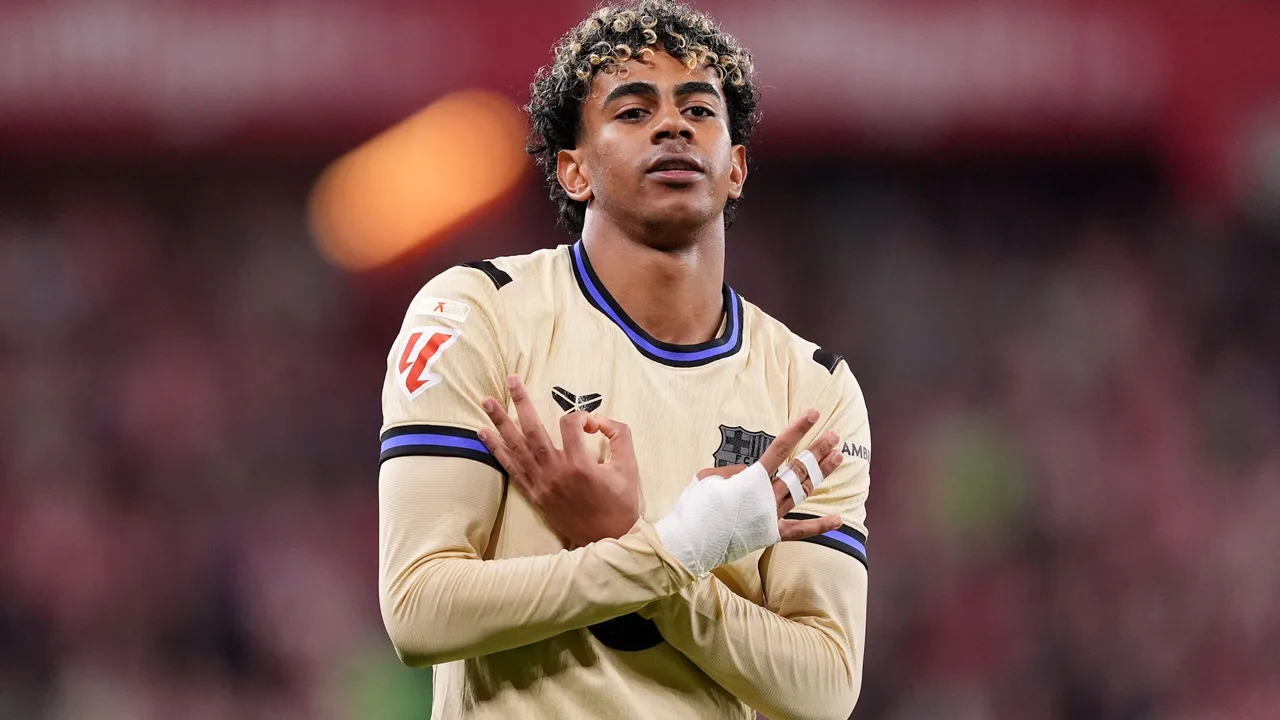 القنوات الناقلة لمواجهة نيوكاسل وبرشلونة في ذهاب دور الـ16 بدوري أبطال أوروبا